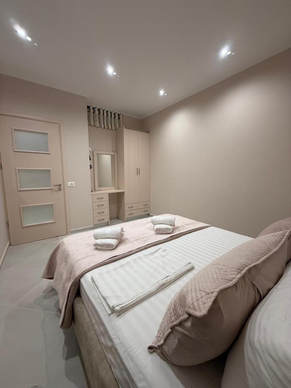 Eleana'S Apartament Saranda Kültér fotó